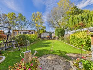 Photo 16- click for photo gallery